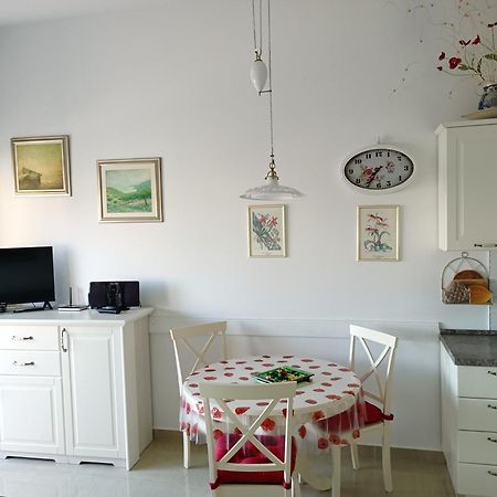 Annamaria Lägenhet Pula Exteriör bild
